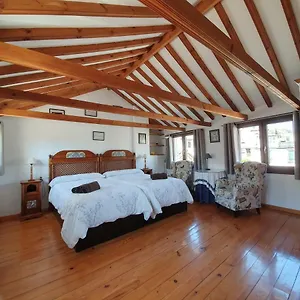 Casa Del Aljarife Guest house