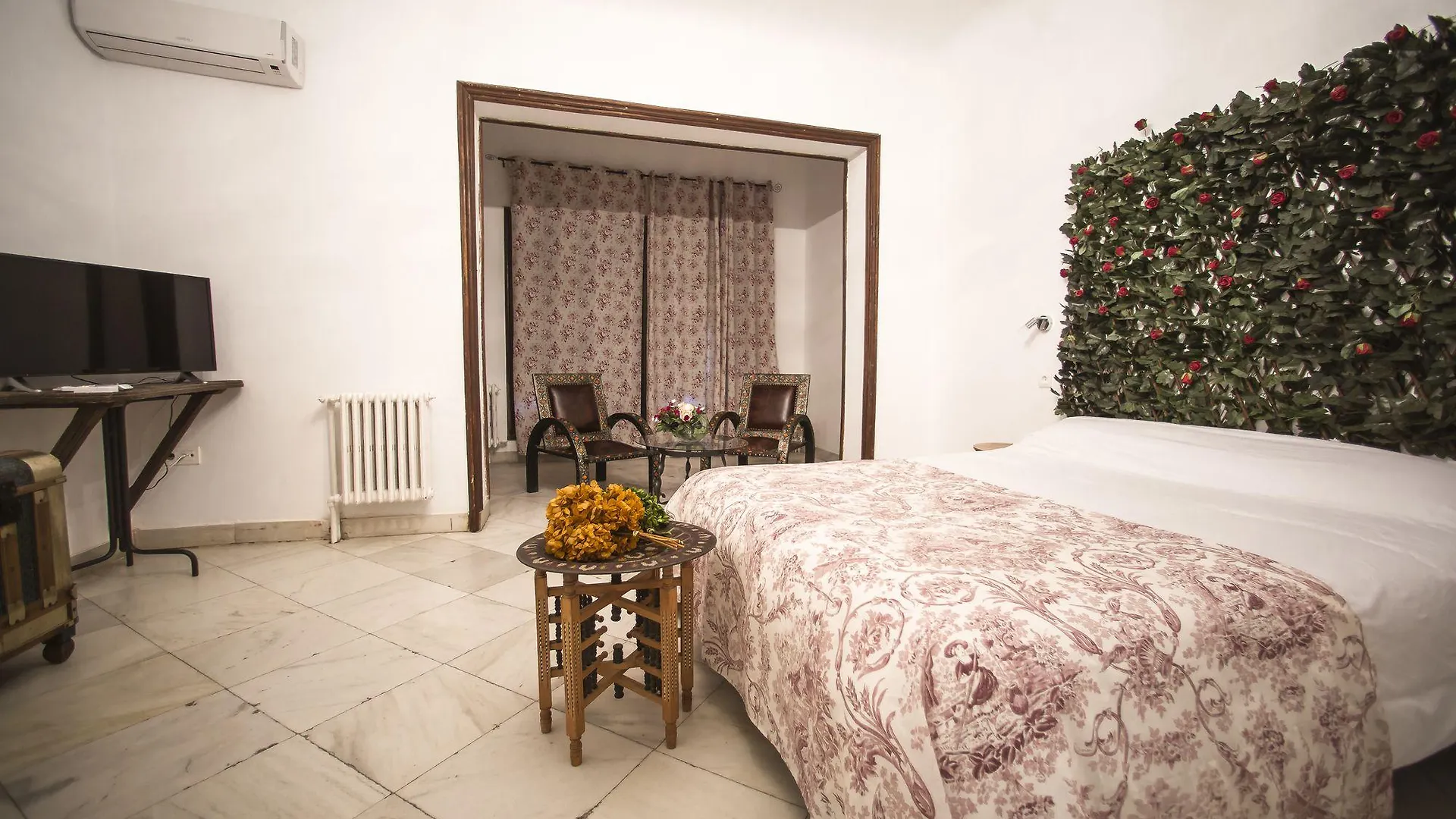 Gala Placida 1923 Granada Hotel